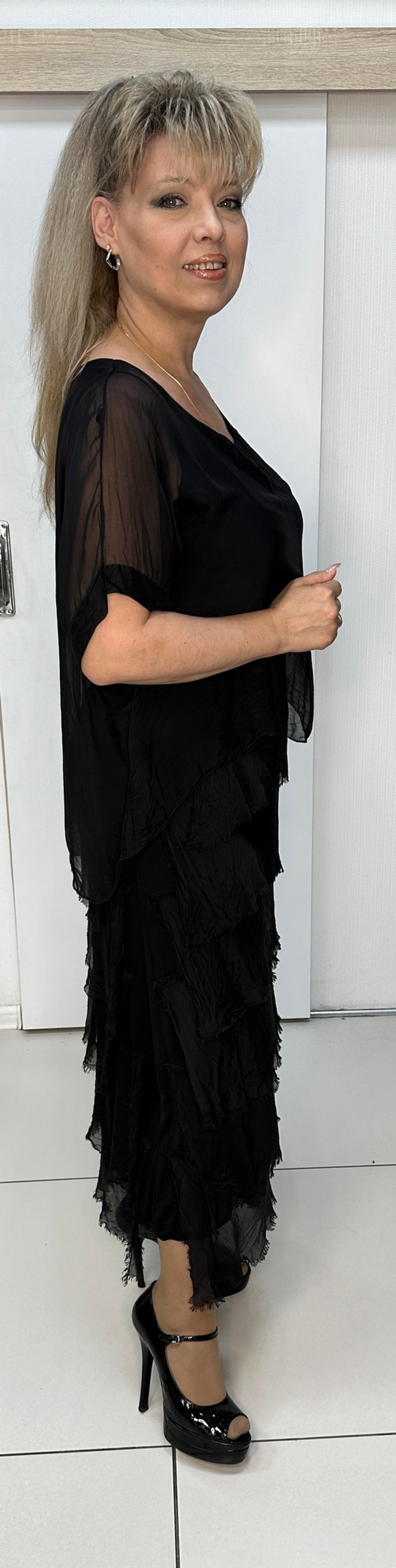 Черное итальянское шелковое платье с шифоновой "рванкой"