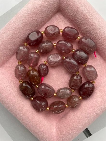 Бусины из клубничного кварца 12х17мм, галтовка