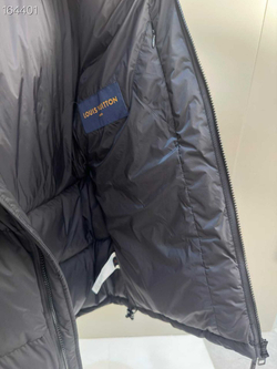 Пуховик Louis Vuitton