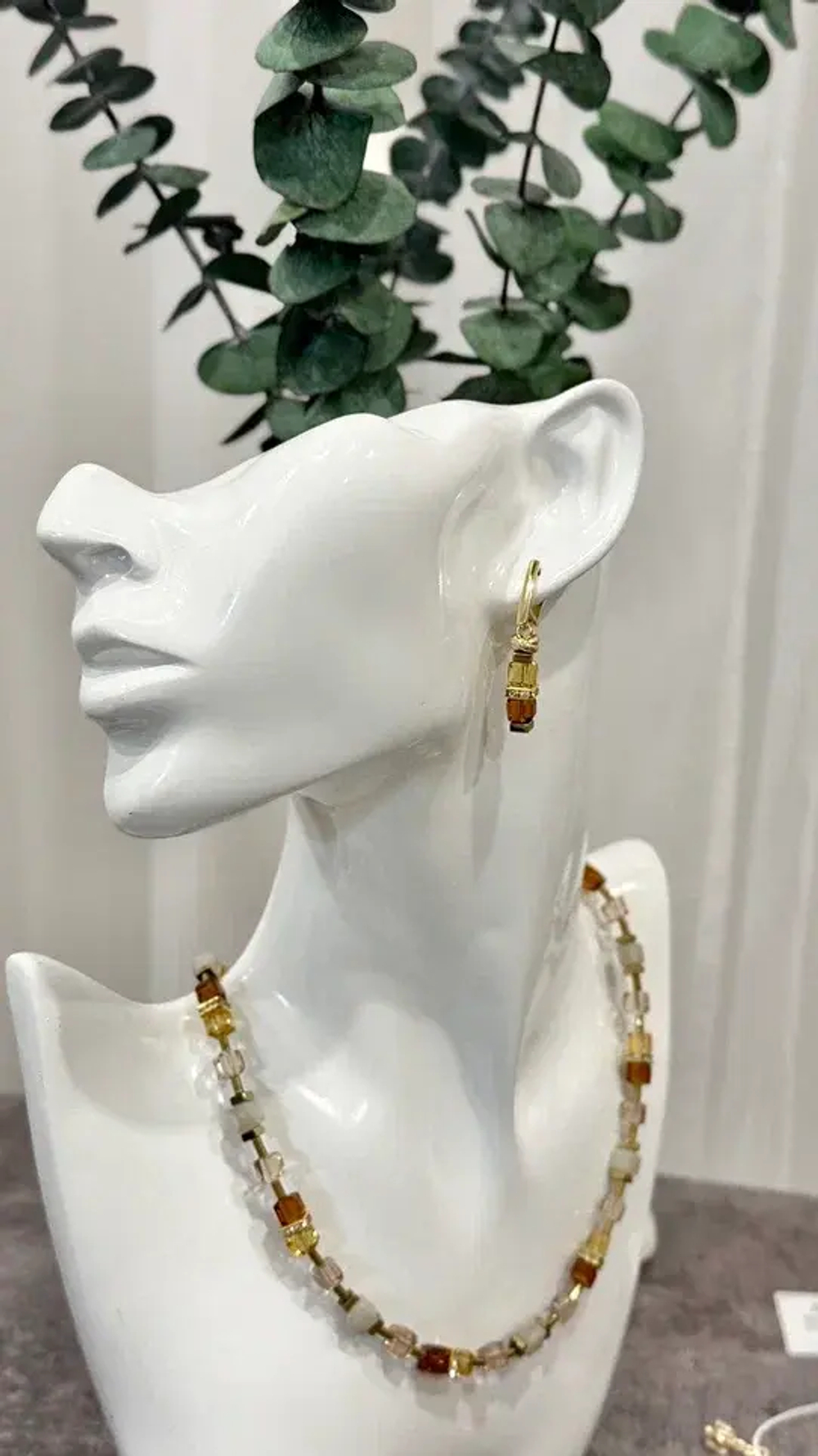Серьги медовые и коричневые кубики, золото