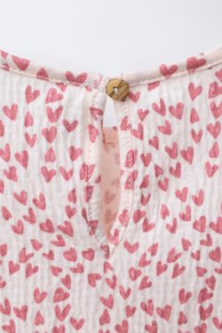 ZARA ФУТБОЛКА С ТЕКСТУРНЫМИ ВОЛАНАМИ И СЕРДЕЧКАМИ, ЭКРЮ/РОЗОВЫЙ