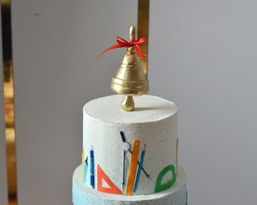 Торт на выпускной трехярусный