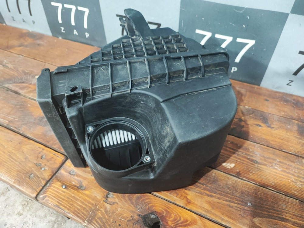 Корпус воздушного фильтра Hyundai Santa Fe 4 (TM) 20-23 Б/У Оригинал 28110S1300