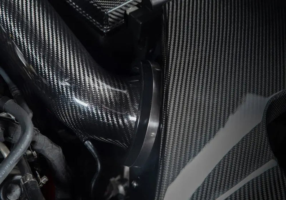 Система холодного впуска ECS Tuning Kohlefaser Luft-Technik VW Golf R MK8