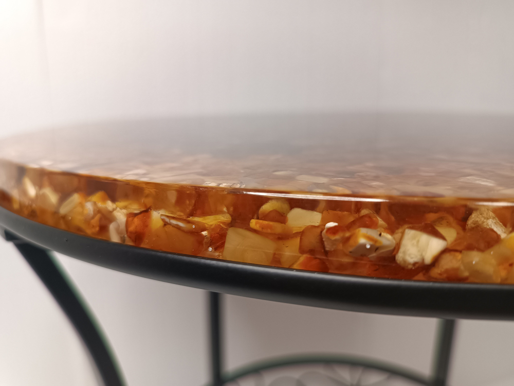 Столы и столешницы из янтаря