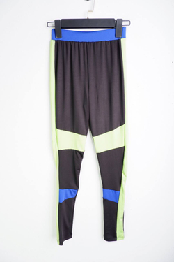 Лосины Prettylittlething для спорта, маркировка 36, визуально на 40 размер