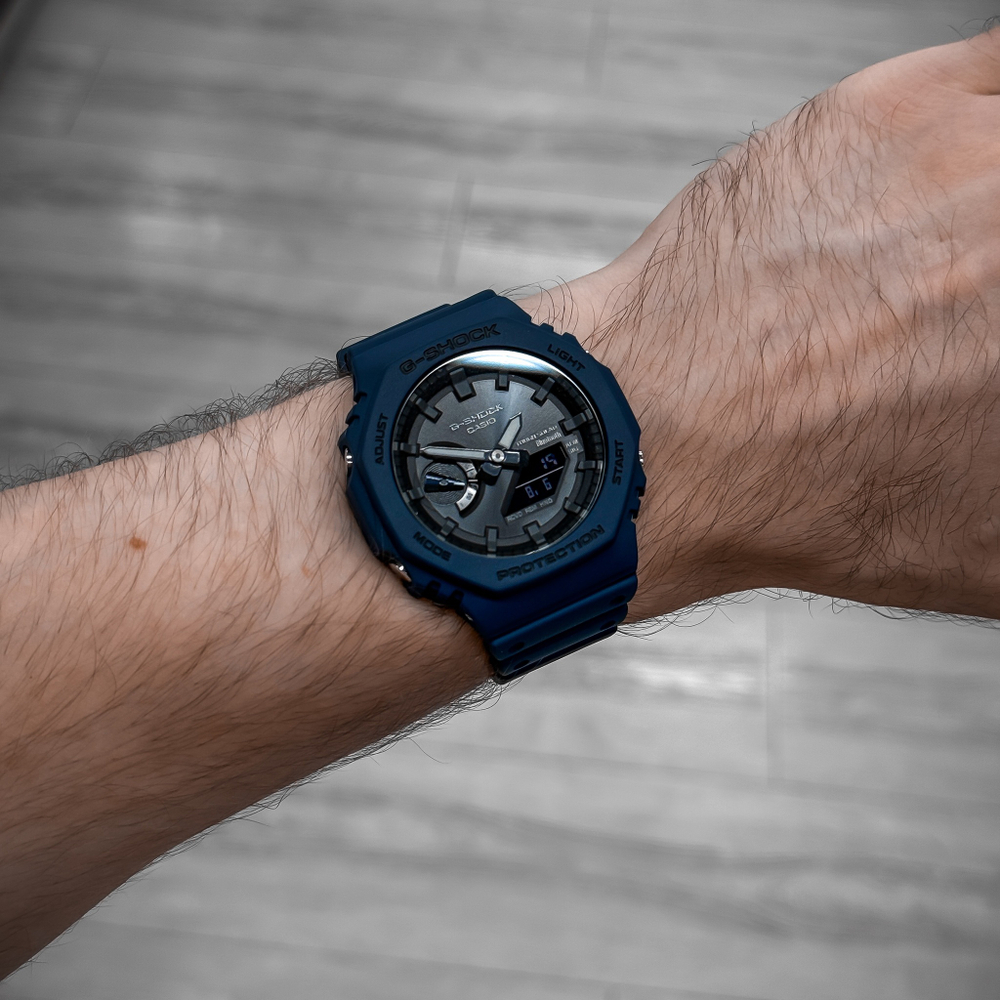 Casio GA-B2100-2ADR