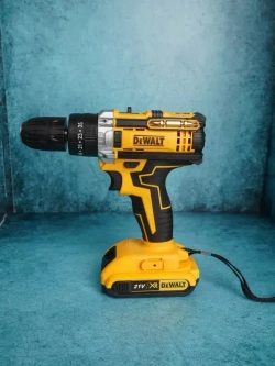 Шуруповерт аккумуляторный с набором инструментов DeWalt 21V 2 АКБ Деволт