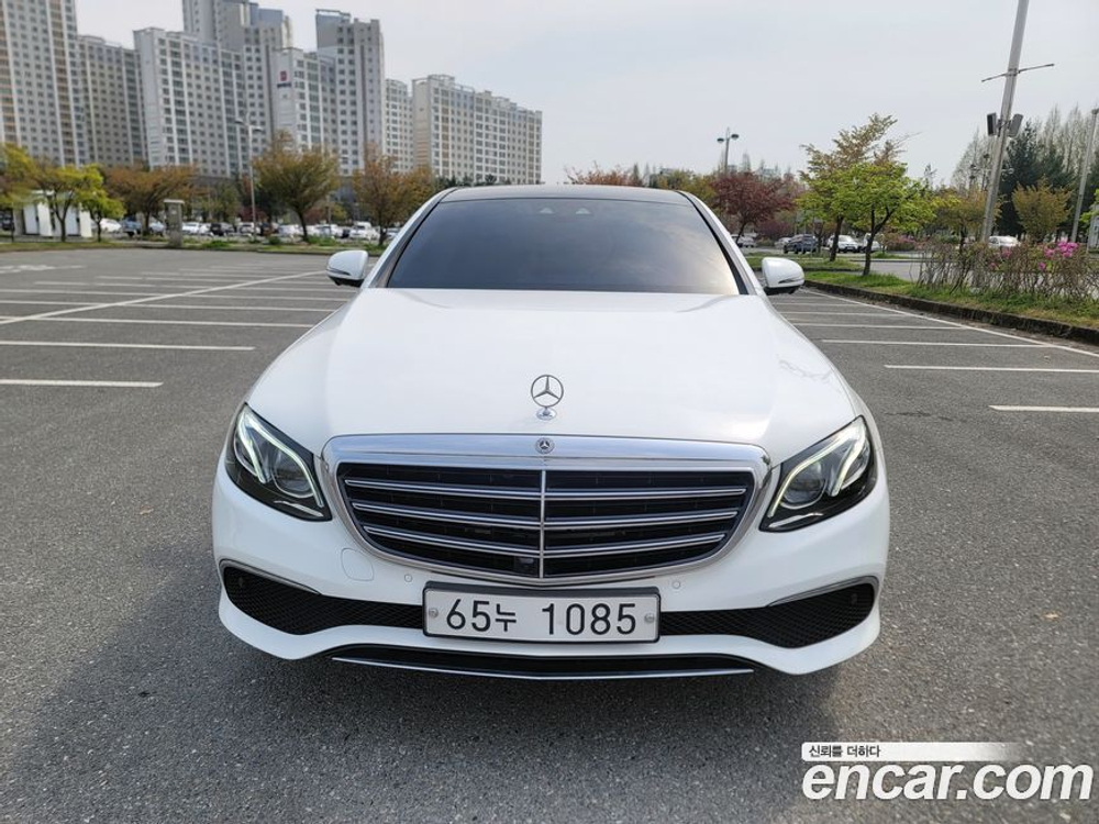Mercedes-Benz E-Class W213 E300 4MATIC Exclusive (08.2019)