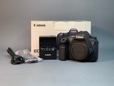Canon EOS 6D Body 15 Кадров
