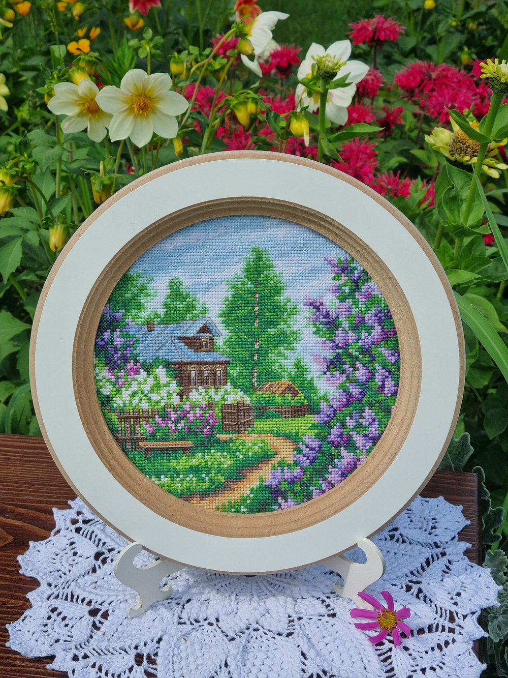 Набор для вышивания крестом Искусница "Сиреневый сад"