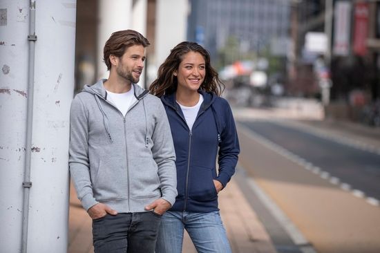 Свитер Arora с капюшоном