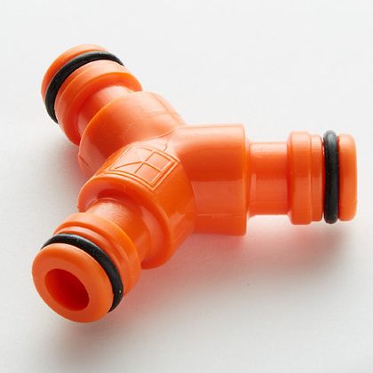 Тройник для шланга "Зеленый луг"