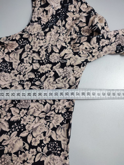 Платье стильное 42 размер