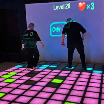 Интерактивный светодиодный пол с проектором «Арена Pixel Battle Plus» 187 шт
