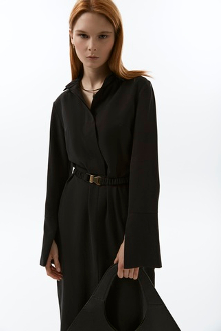 Платье с манжетами из 100% тенселя