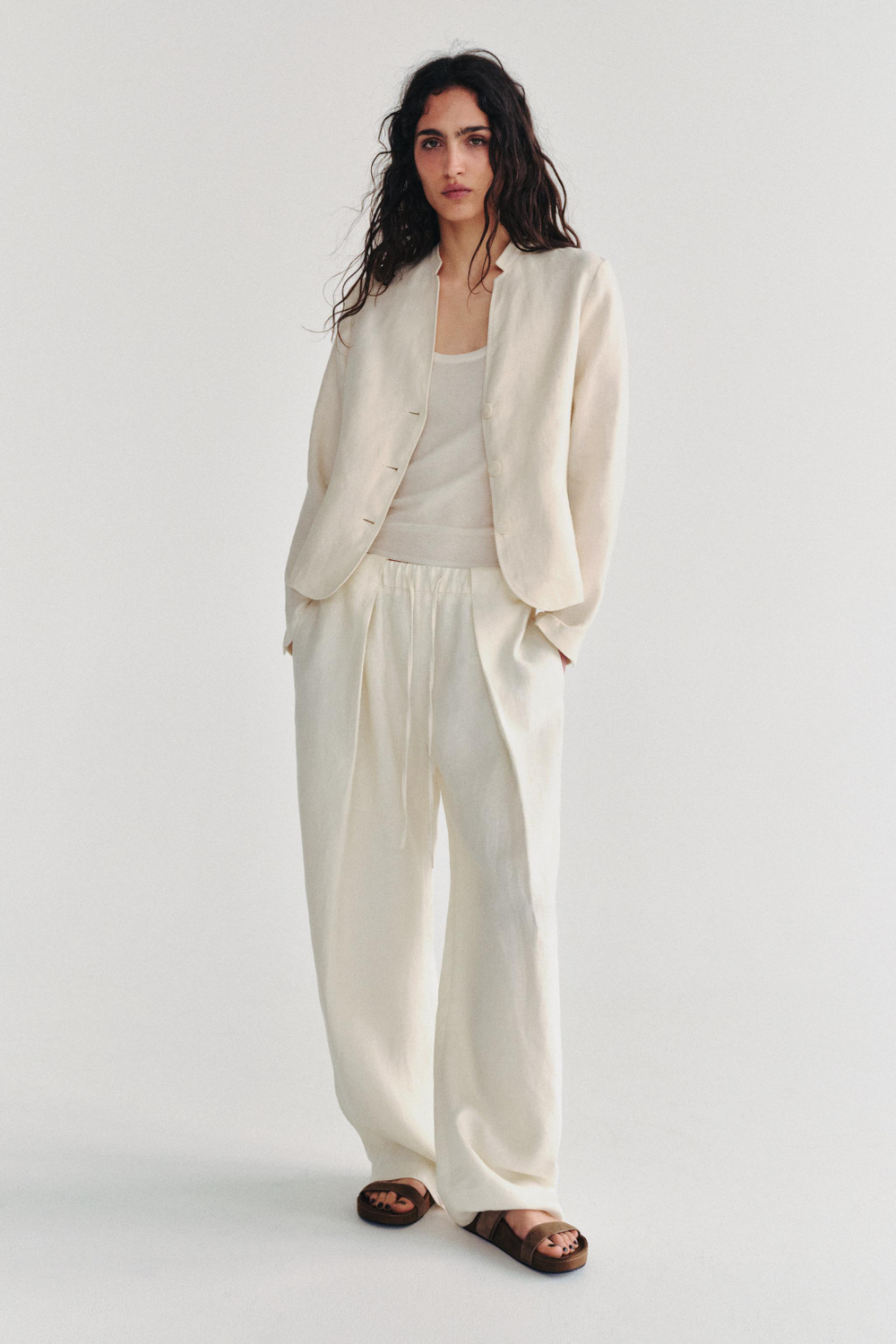 ZARA БОСОНОЖКИ ИЗ СПИЛКА НА ПЛАТФОРМЕ, КОРИЧНЕВЫЙ