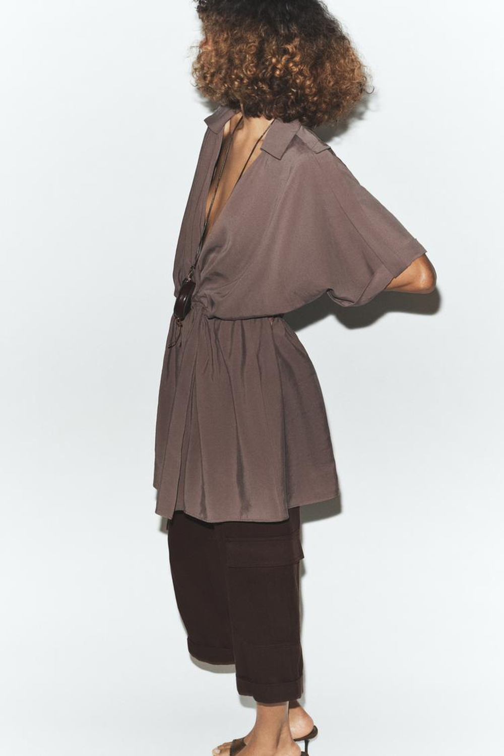 ZARA КОРОТКОЕ ПЛАТЬЕ НА ЗАПАХ, КОРИЧНЕВЫЙ