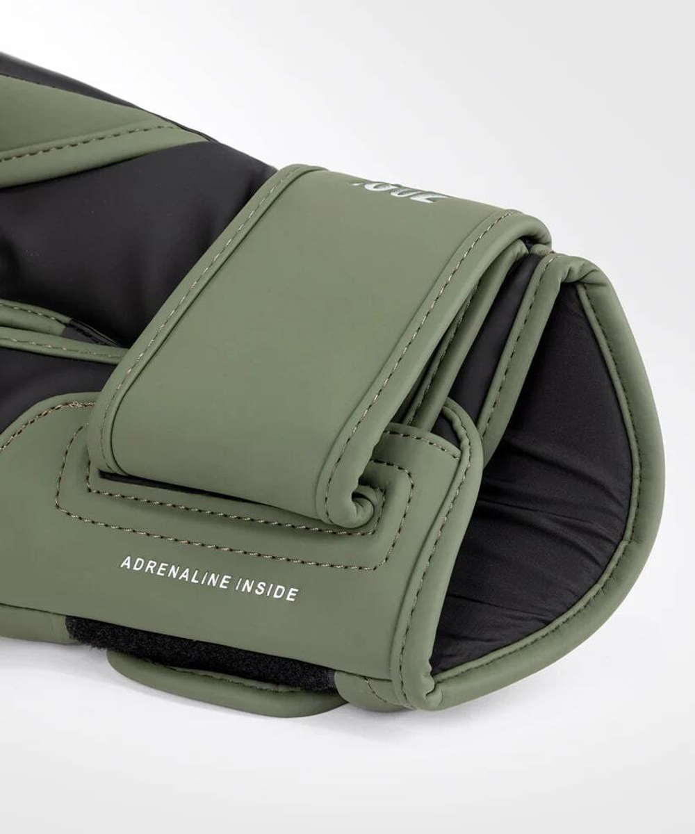 Перчатки боксерские Venum Challenger 4.0 Khaki/Black