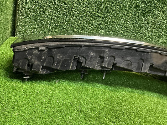 Фонарь крышки багажника Lixiang L7 (2023-н.в.)