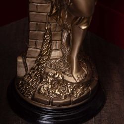 Подставка декоративная Девушка с кувшином №450 Бронза