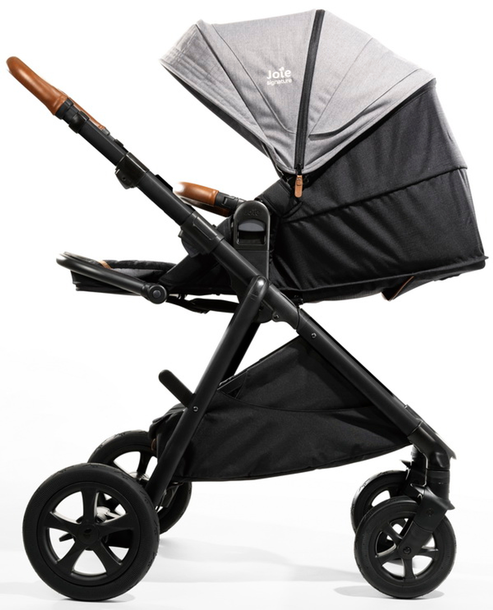 Детская прогулочная коляска Joie Aeria Carbon