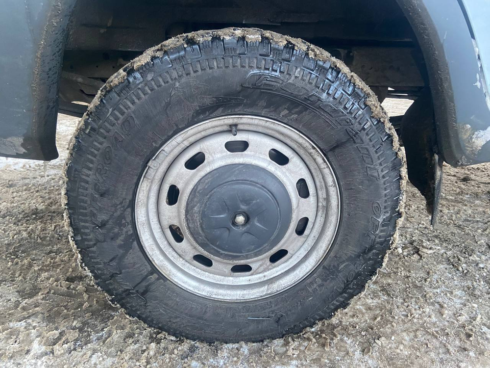 GAZ SOBOL Цельнометаллический 27527 (Бензиновый, 2,7 л, 107 л.с, 4WD)