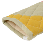 Прихватка-варежка из хлопка горчичного цвета с авторским принтом из коллекции freak fruit, 33х17,5 см