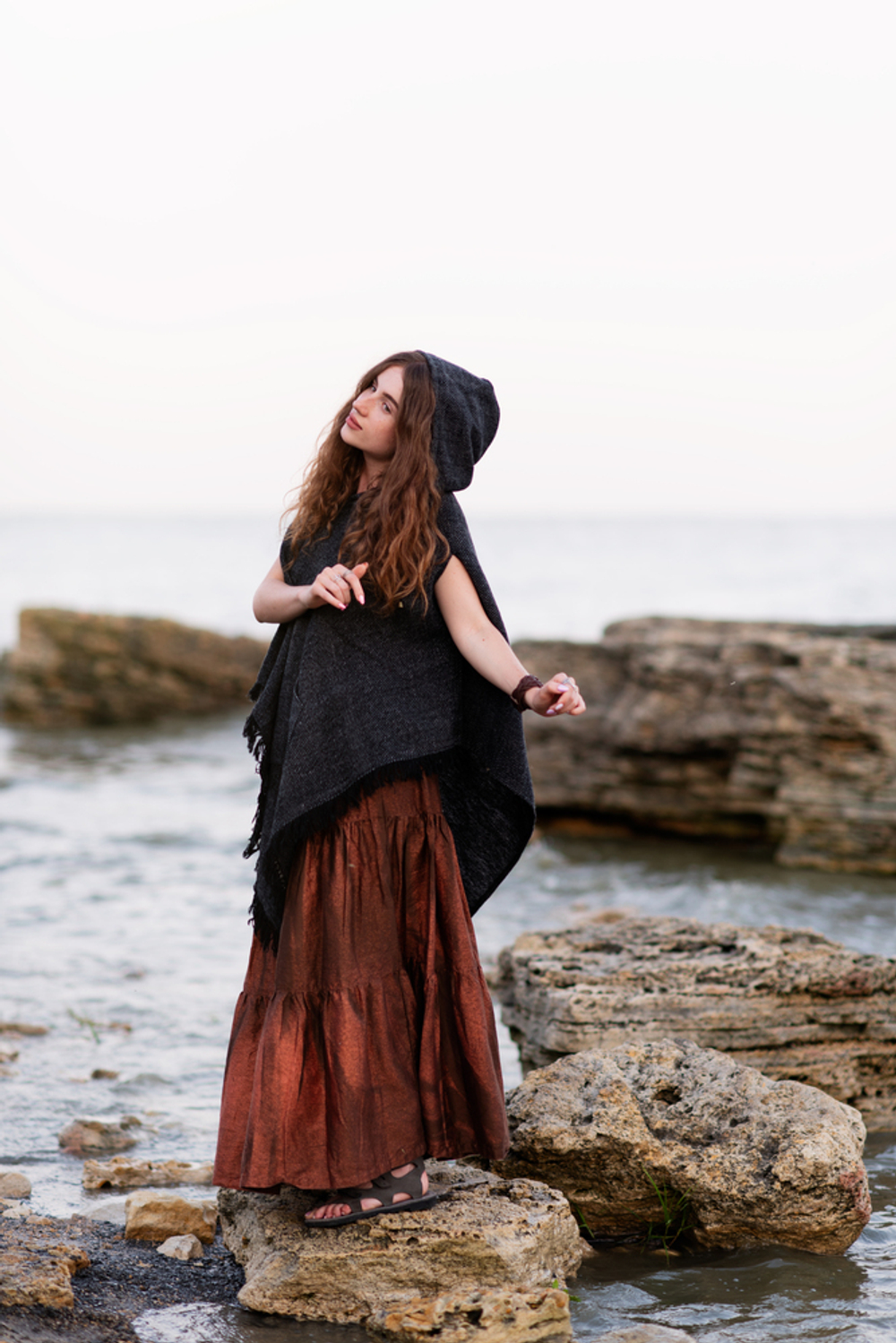 Пончо женское шерстяное (графит)