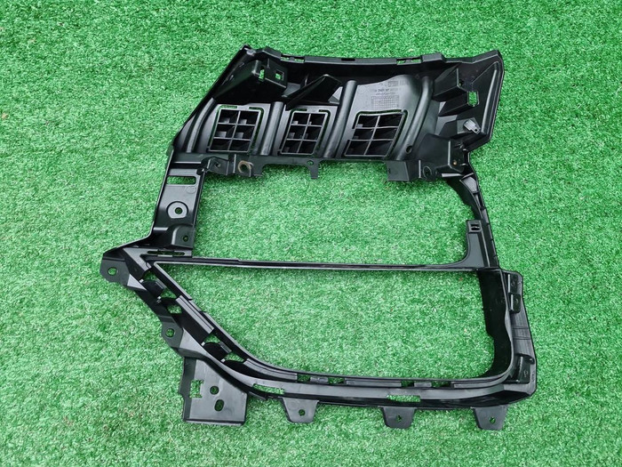 Кронштейн перед бампера Porsche Panamera 971 16-20