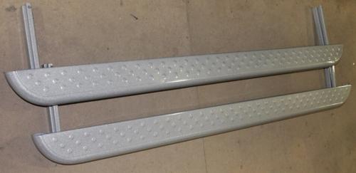 Подножки (трубы) 2131 с металл. листом А-010 (Эверест ПЛЮС)