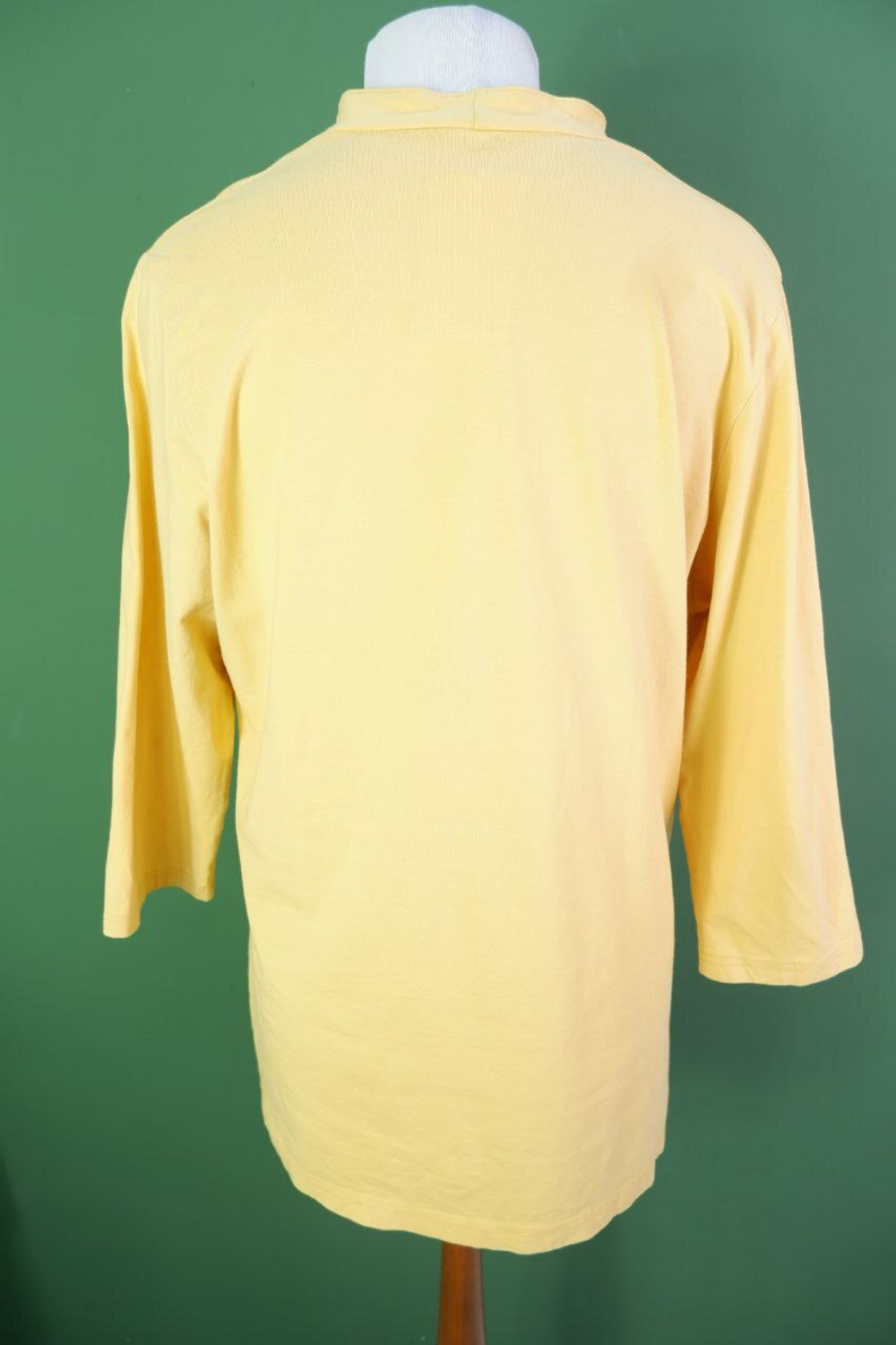 Блузка жизнерадостного оттенка 50-52 размер