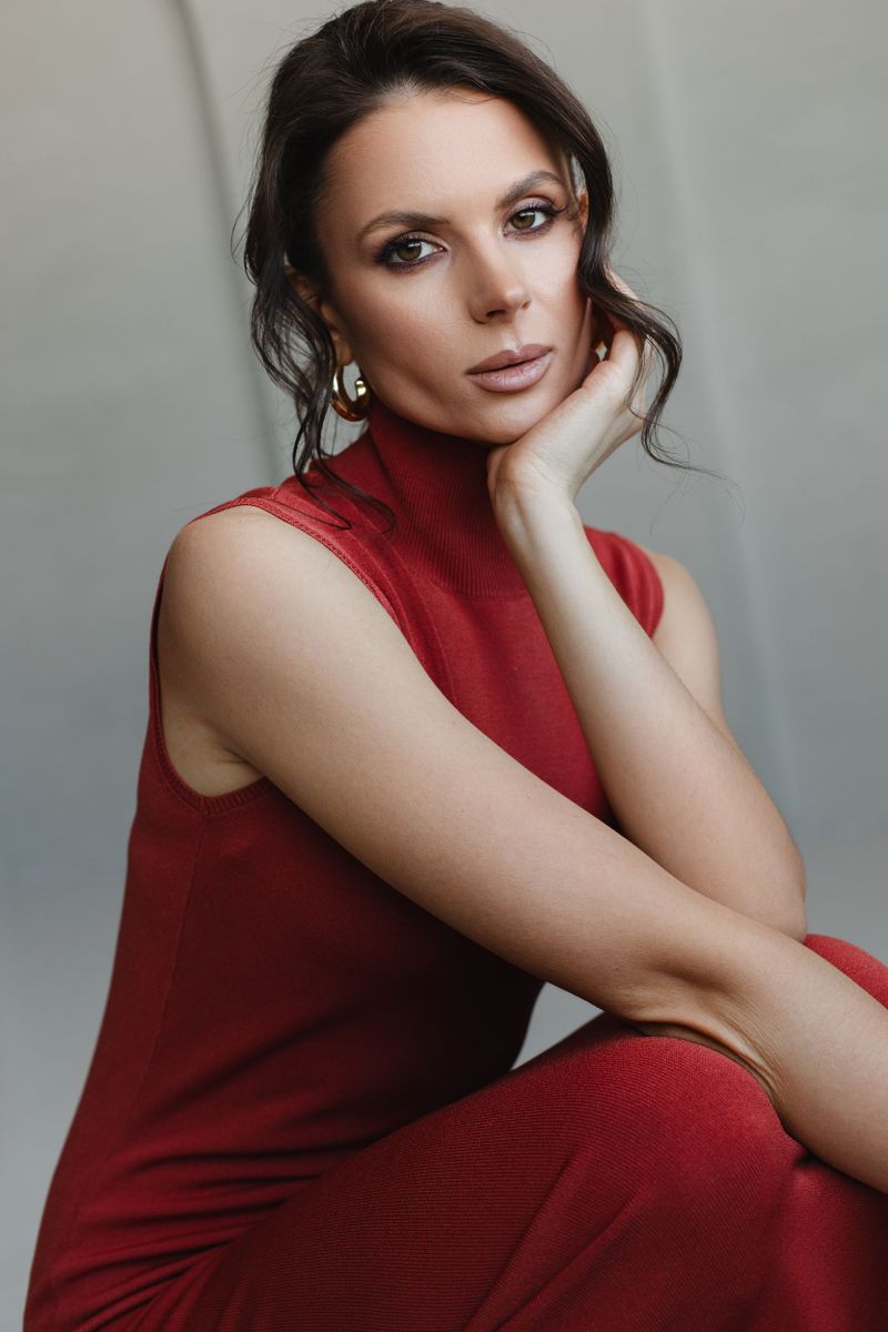 Платье из вискозы со стойкой макси терракотовое