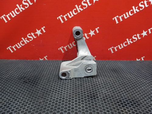 Кронштейн цилиндра подъема кабины 2021г.