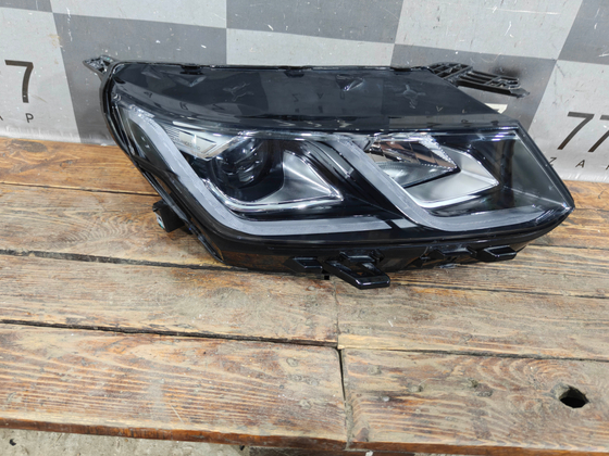 Фара правая Geely Coolray 19-24 Б/У Оригинал 7051022800