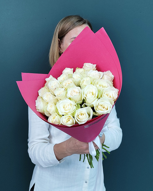 Букет из белой розы,25шт(00215)