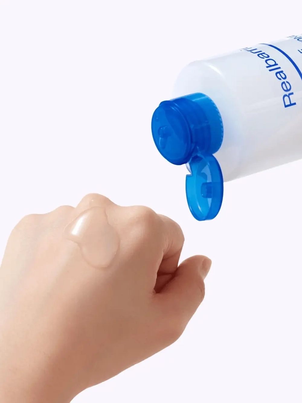 Real Barrier Ламеллярный восстанавливающий тонер-эссенция с керамидами Extreme Essence Toner 200 мл