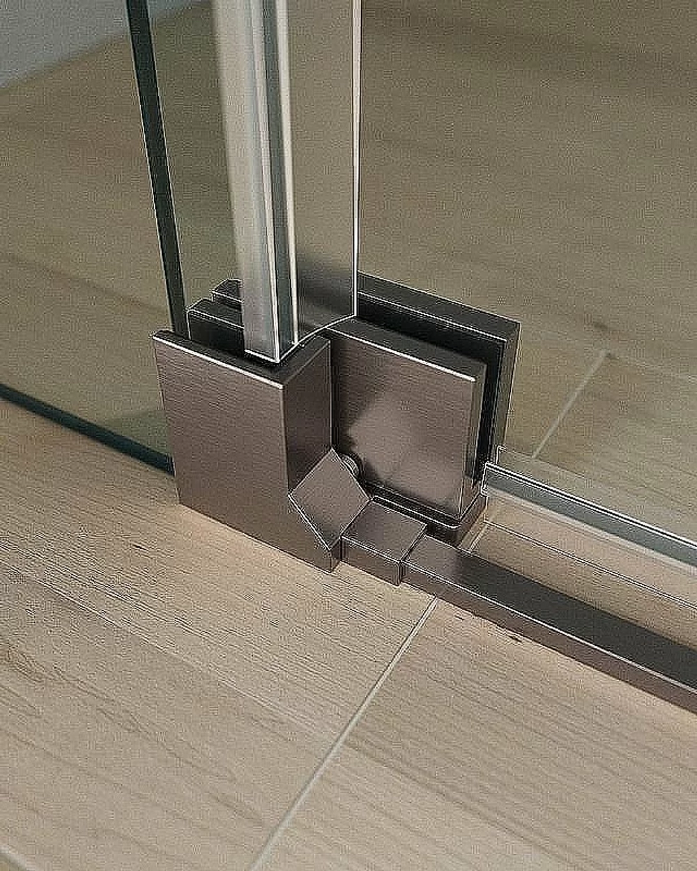 Душевой уголок Cezares Slider 100x110 AH-1-100-100/110-C-GM стекло прозрачное/профиль матовая оружейная сталь