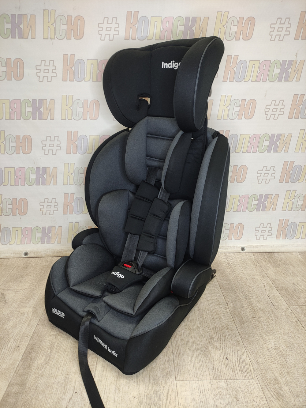 Автокресло детское Indigo Winner Isofix группа 1/2/3 (9-36) черный-серый
