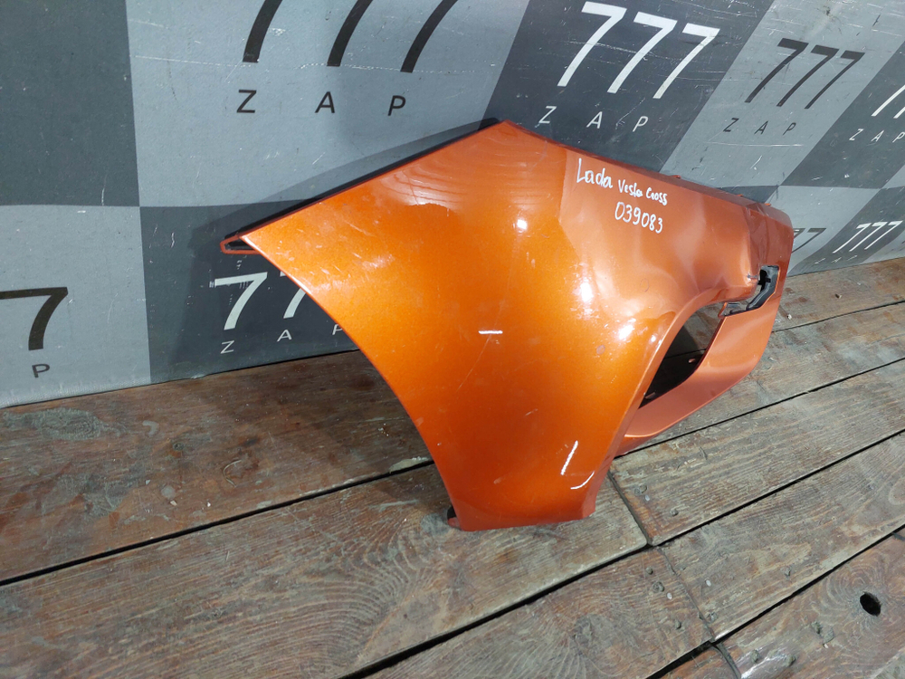 Накладка переднего бампера правая Vesta Cross 15-22 Б/У Оригинал 8450031006
