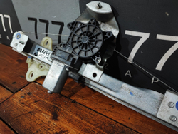 Стеклоподъемник задний левый Renault Kaptur 16-нв Б/У Оригинал 827012973R