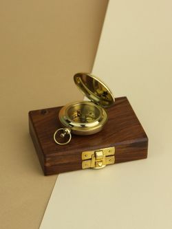Nautical Карманный компас в деревянном футляре