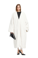 Шуба длинная с манишкой COMEBACK Milk