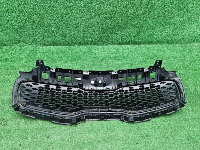 Решетка радиатора KIA Sportage 4 QL (2016-2018)