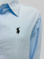 Рубашка Yi Mei Mei 1063 в полоску с черным логотипом на груди и майкой в комплекте