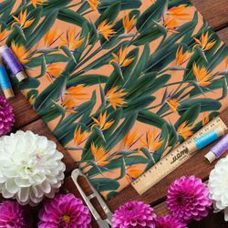 Ткань дюспо насыщенные жёлтые цветы и листья в закате