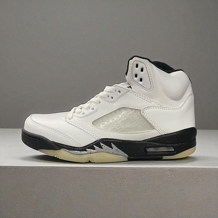Nike Air Jordan 5 Retro • White Black