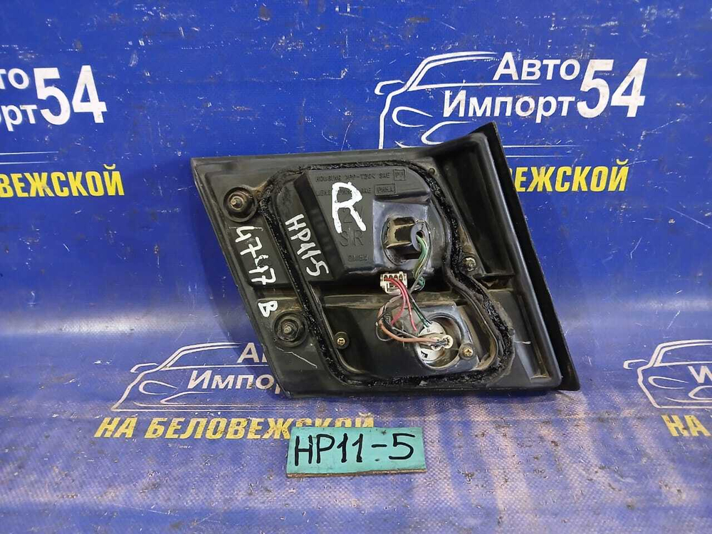 Вставка багажника правая NISSAN PRIMERA 1998