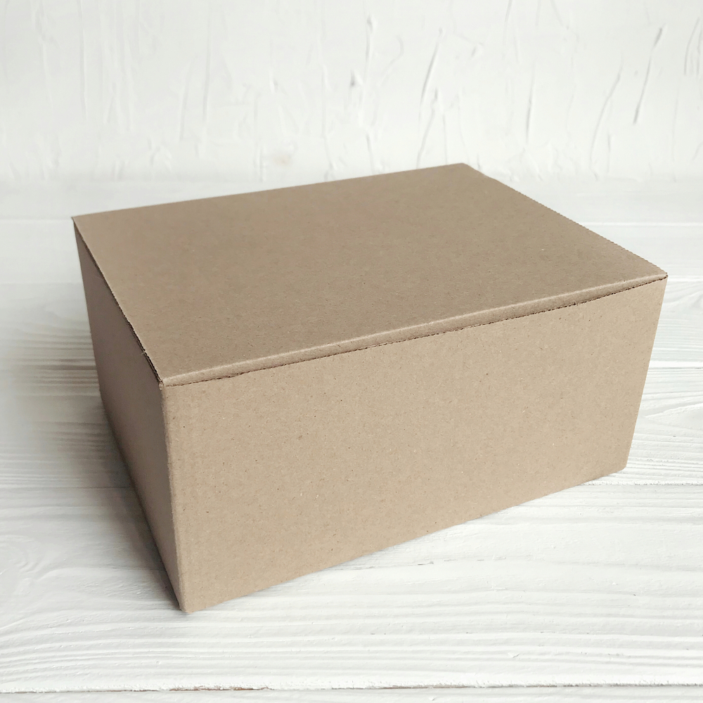 Коробка 19 х 14,5 х 9 см, бурая