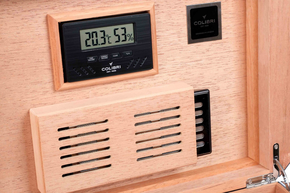 Хьюмидор Colibri Rally на 100 сигар, Алюминий и золотой лак HU360T3